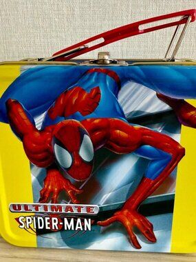 Collector’s 2001 Ultimate Spider-Man Mini Tin Lunchbox – Marvel. SHIPS FREE